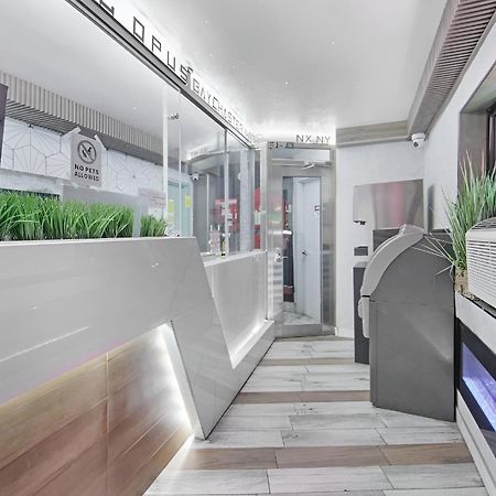 Hotel Opus Bronx Near Bay Plaza Mall New York Exterior photo
